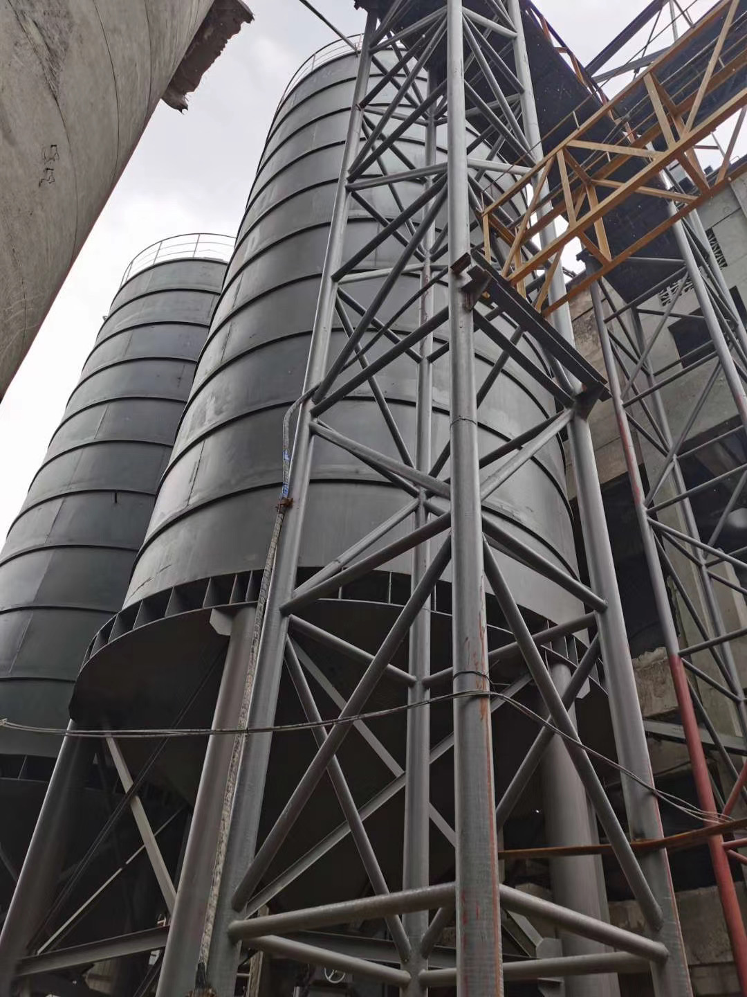 宜興天平水泥有限公司年產(chǎn)200萬噸水泥生產(chǎn)線